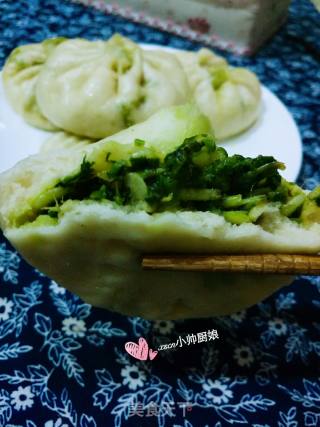 蚝油菠菜虾皮小笼包儿《补钙补铁菠菜小笼包儿》的做法步骤：7