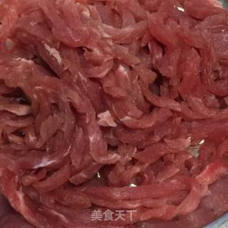 玉米面牛肉温面（韩式）的做法步骤：2