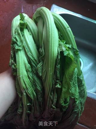 酸菜的做法步骤：1