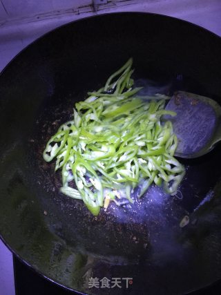 孜然炒肉的做法步骤：4