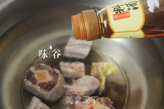 番茄牛尾汤的做法步骤：3