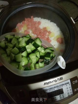 香肠土豆饭~电饭煲版香肠土豆焖饭的做法步骤：3