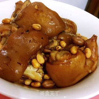 黄豆花生焖猪脚的做法步骤：7
