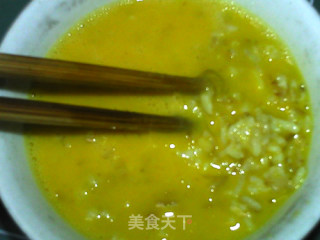 葱香饭焦鸡蛋饼的做法步骤：7
