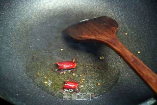 酸菜鸡蛋面的做法步骤：4
