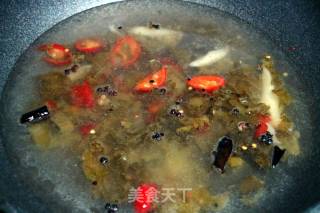 酸菜鸡蛋面的做法步骤：6