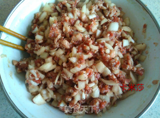 黑椒牛肉洋葱馅饼的做法步骤：8