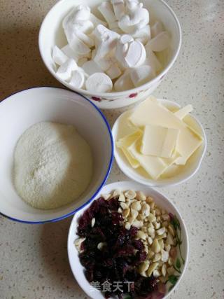 牛轧糖夹心饼干的做法步骤：1
