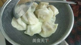 杂烩锅贴（宵夜小吃）的做法步骤：2