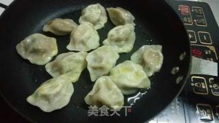 杂烩锅贴（宵夜小吃）的做法步骤：4