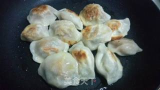 杂烩锅贴（宵夜小吃）的做法步骤：5