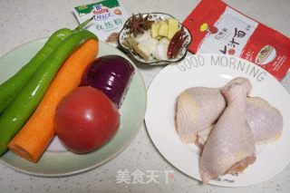 红果家菜谱之新疆茄汁拌面的做法步骤：1