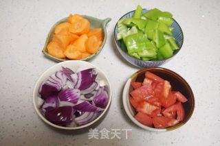 红果家菜谱之新疆茄汁拌面的做法步骤：3