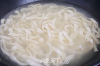 红果家菜谱之新疆茄汁拌面的做法步骤：10