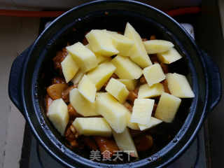 鸡三宝焖土豆的做法步骤：6