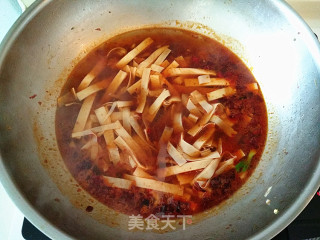 【水煮千张】的做法步骤：6