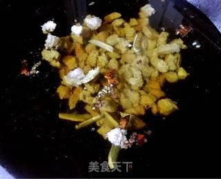 咖喱牛肉饭的做法步骤：4