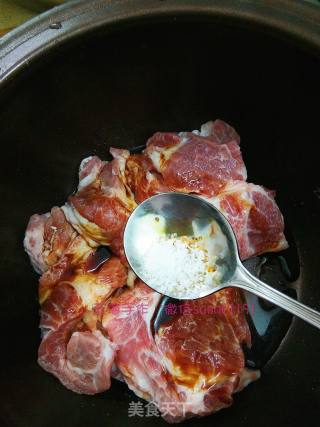 电饭锅版叉烧的做法步骤：5