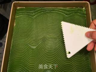 波浪纹抹茶蛋糕卷的做法步骤：7