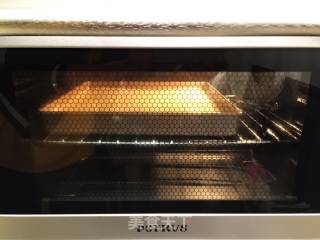 波浪纹抹茶蛋糕卷的做法步骤：12
