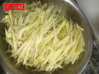 红糖姜茶传统熬制方法的做法步骤：2