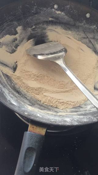 核桃酥的做法步骤：1