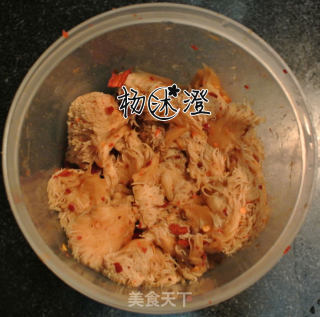 以假乱真的素肉--油炸猴头菇的做法步骤：2