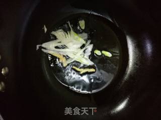 豆芽韭菜小炒（白玉从中一点绿）的做法步骤：3