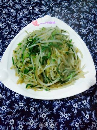 豆芽韭菜小炒（白玉从中一点绿）的做法步骤：6
