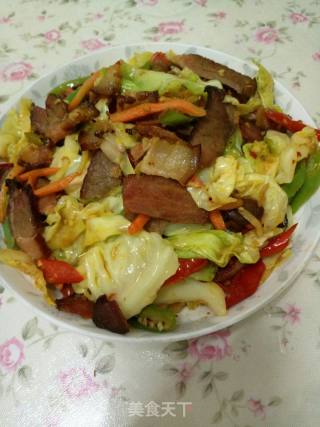 圆白菜泡椒炒腊肉的做法步骤：8