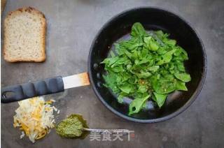 牛油果菠菜三明治的做法步骤：2