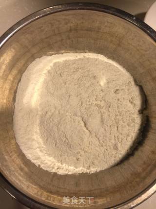 香酥油饼的做法步骤：1