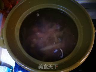 滋补草菇鸡汤的做法步骤：3