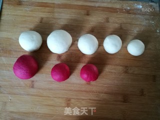 中式味道的圣诞美食-----圣诞老人馒头的做法步骤：7