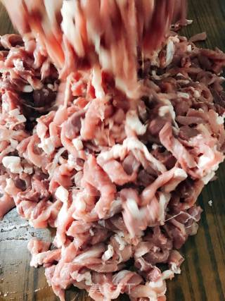 重庆版广味香肠的做法步骤：1