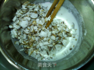枸杞芝麻菱角糕的做法步骤：9