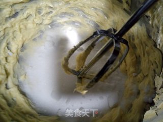 松软杯子蛋糕（巧克力与香橙口味）的做法步骤：1