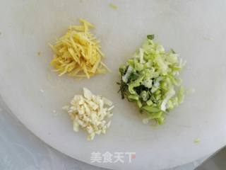 肘花肉绿豆芽炒饼的做法步骤：8