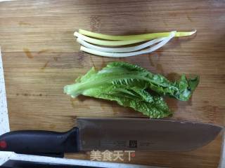 欲罢不能的什锦鲜虾炒饭的做法步骤：3