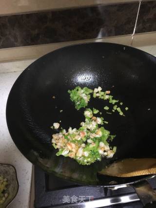 欲罢不能的什锦鲜虾炒饭的做法步骤：9