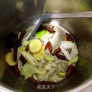 酱猪蹄的做法步骤：3