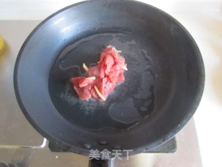 【湖北】西芹炒牛肉的做法步骤：4