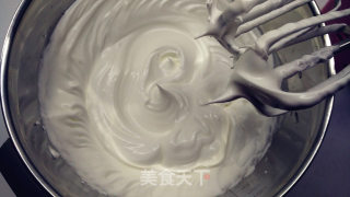 浓浓圣诞风之巧克力树桩蛋糕的做法步骤：4