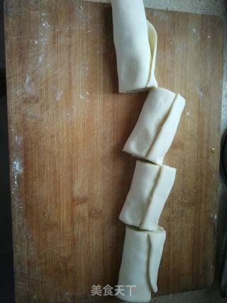 葱油饼的做法步骤：3