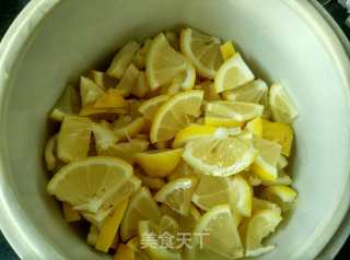 柠檬膏的做法步骤：2