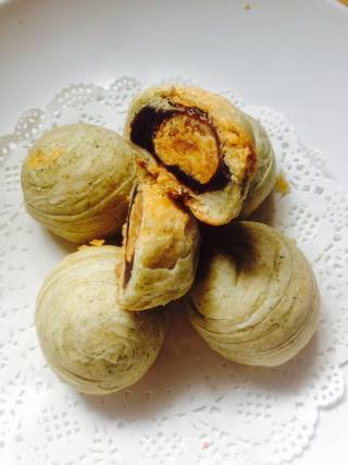 绿茶蛋黄酥的做法步骤：21
