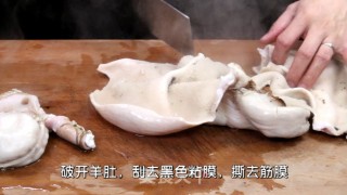 麻辣鲜香的【水煮羊肚丝】的做法步骤：1