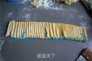 银丝卷的做法步骤：9