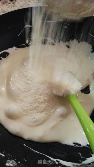 冬季牛轧糖大作战之蔓越莓牛轧糖的做法步骤：3
