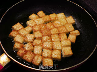 红酒浇汁冬瓜豆腐的做法步骤：2